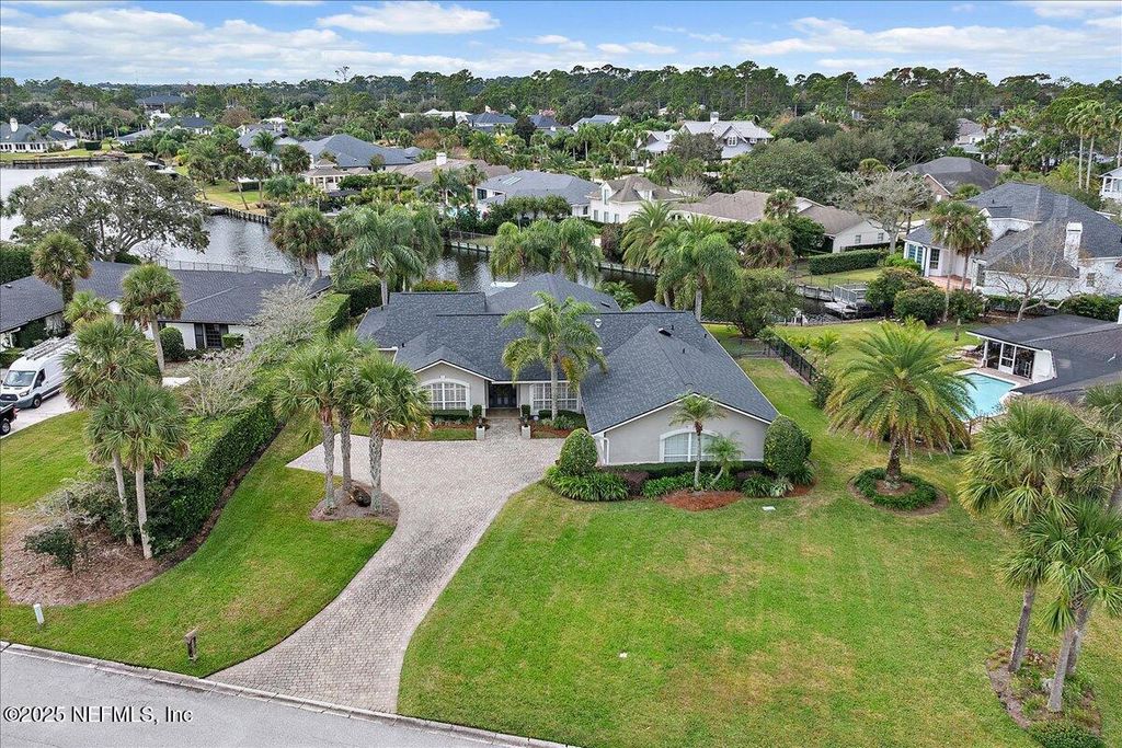 24 POINCIANA Way, Ponte Vedra Beach, FL 32082