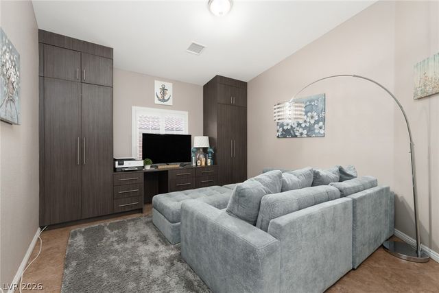 11233 Carson Brook Street, Las Vegas, NV 89183