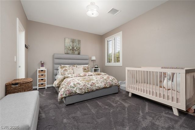 11233 Carson Brook Street, Las Vegas, NV 89183