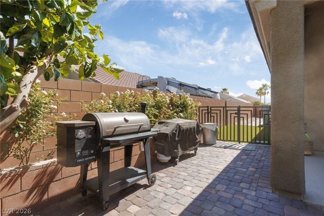 11233 Carson Brook Street, Las Vegas, NV 89183