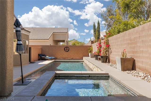 11233 Carson Brook Street, Las Vegas, NV 89183