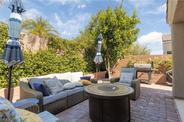11233 Carson Brook Street, Las Vegas, NV 89183