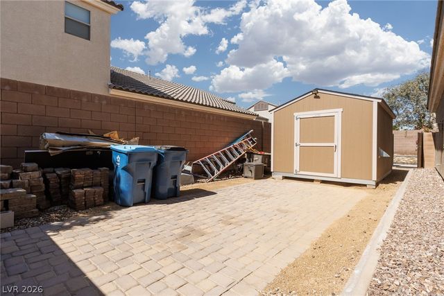 11233 Carson Brook Street, Las Vegas, NV 89183