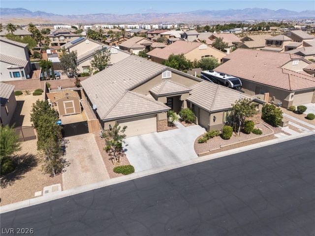 11233 Carson Brook Street, Las Vegas, NV 89183