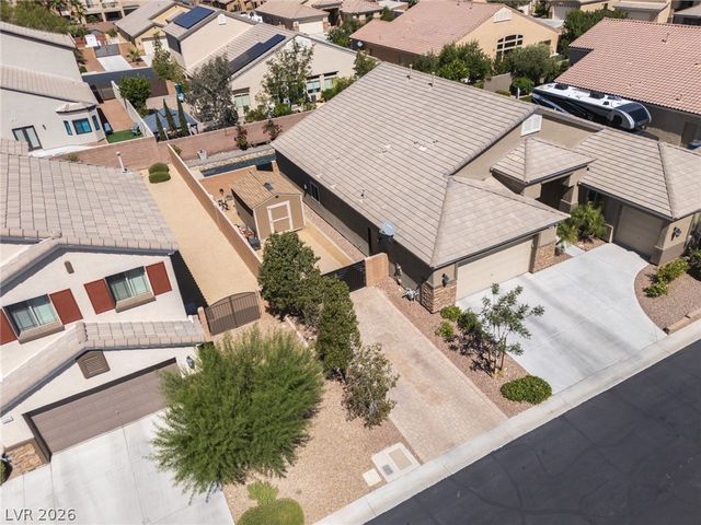 11233 Carson Brook Street, Las Vegas, NV 89183
