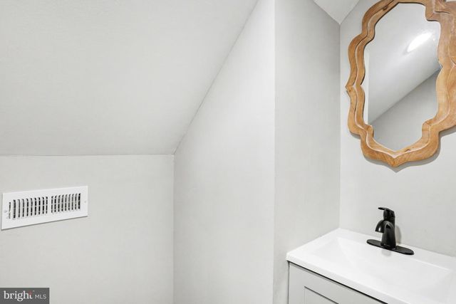 2514 WENTWORTH RD, Parkville, MD 21234