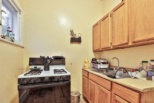 2231 Burnet Drive, Cincinnati, OH 45219