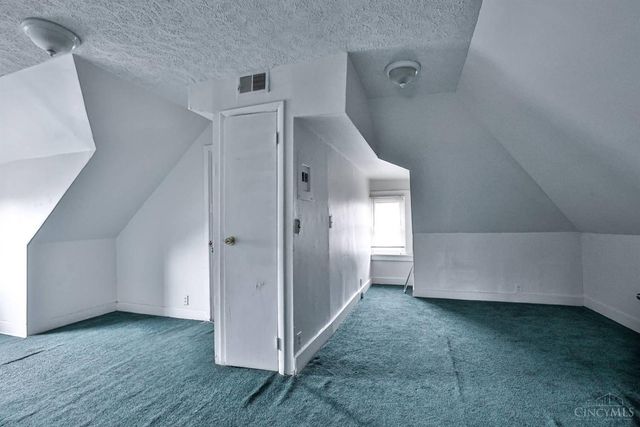 2231 Burnet Drive, Cincinnati, OH 45219