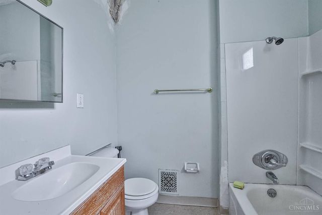 2231 Burnet Drive, Cincinnati, OH 45219