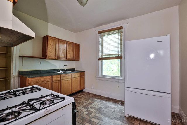 2231 Burnet Drive, Cincinnati, OH 45219