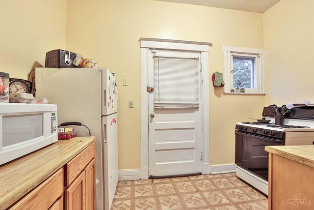 2231 Burnet Drive, Cincinnati, OH 45219