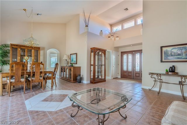 8909 Meadowood Drive, Las Vegas, NV 89134