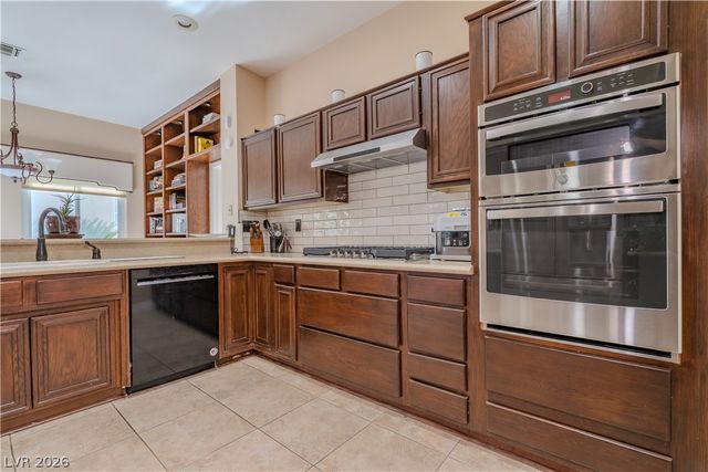 8909 Meadowood Drive, Las Vegas, NV 89134