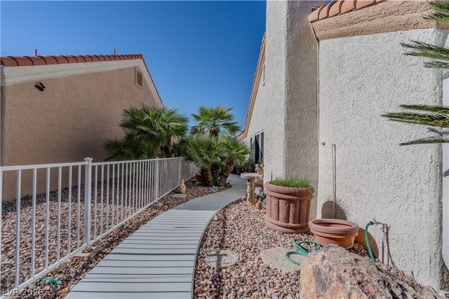 8909 Meadowood Drive, Las Vegas, NV 89134