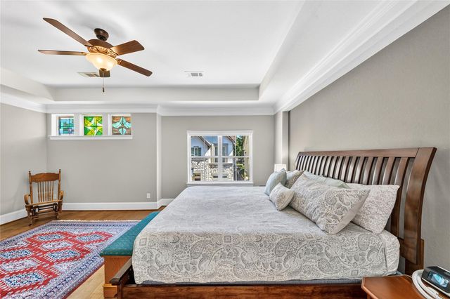 5727 Brancott Way, Houston, TX 77096