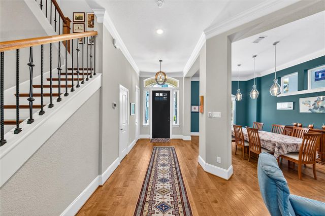 5727 Brancott Way, Houston, TX 77096