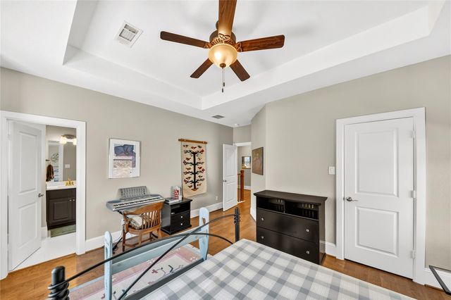 5727 Brancott Way, Houston, TX 77096