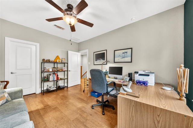5727 Brancott Way, Houston, TX 77096