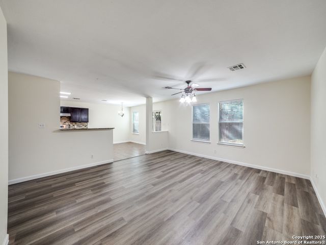 8107 Braun Frst, San Antonio, TX 78250