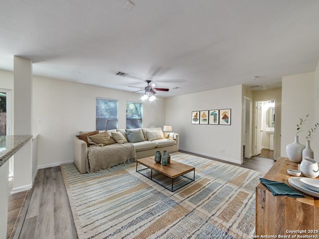 8107 Braun Frst, San Antonio, TX 78250