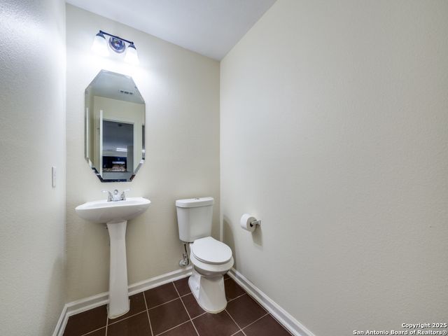 8107 Braun Frst, San Antonio, TX 78250