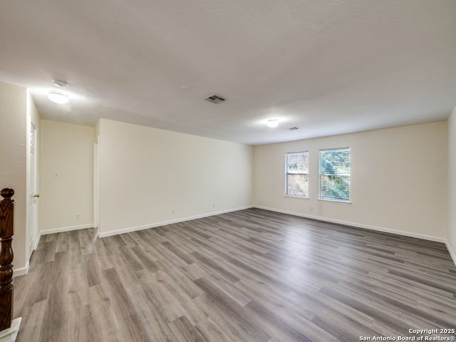 8107 Braun Frst, San Antonio, TX 78250