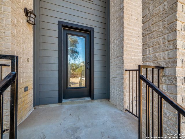 8107 Braun Frst, San Antonio, TX 78250