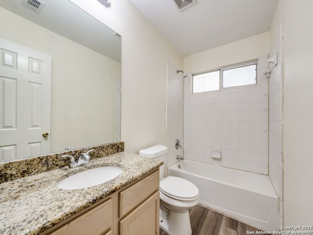 8107 Braun Frst, San Antonio, TX 78250