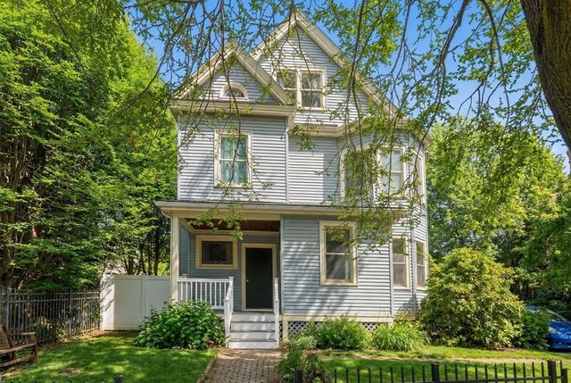 7 Russell Street 2, Cambridge, MA 02140
