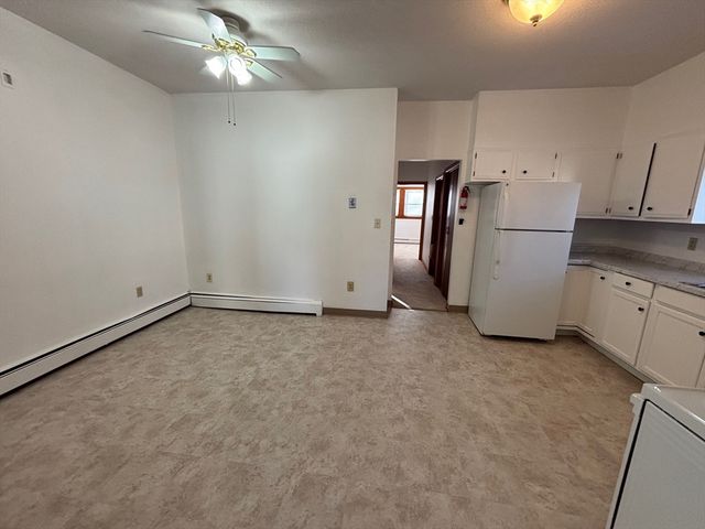 5 Spruce Street 1, Clinton, MA 01510