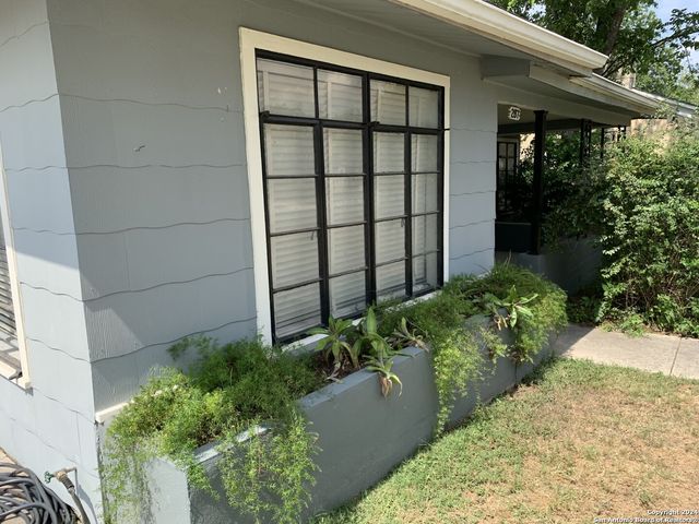 287 Thorain, San Antonio, TX 78212