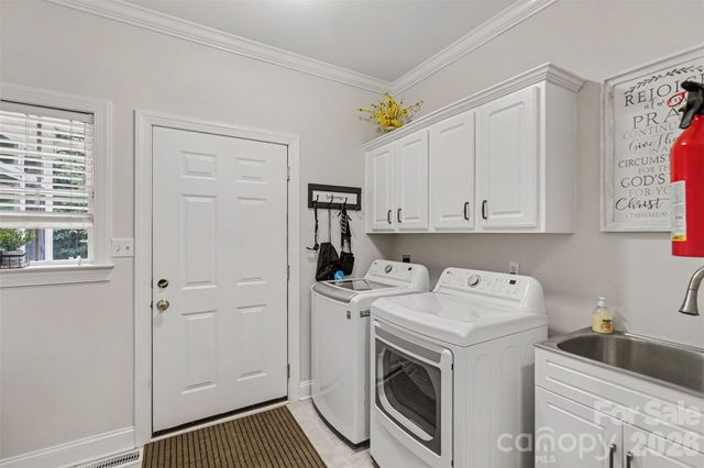 8401 Shelley Mullis Road, Fort Mill, SC 29707