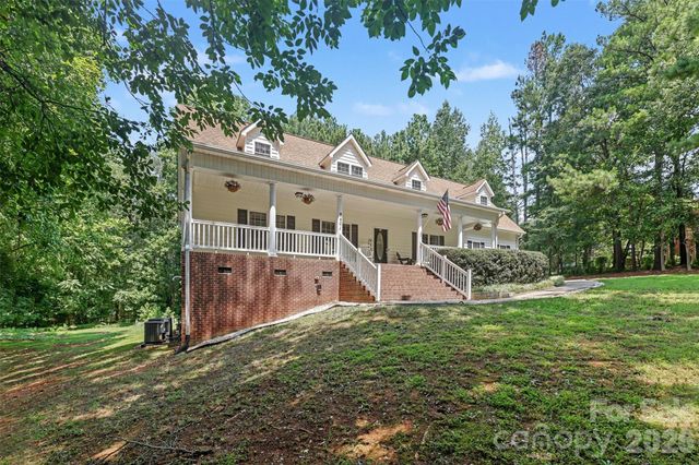 8401 Shelley Mullis Road, Fort Mill, SC 29707