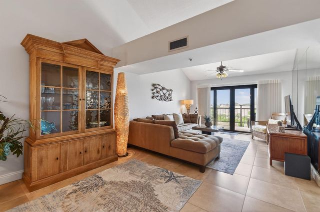 101 Ocean Bluffs Boulevard 504, Jupiter, FL 33477