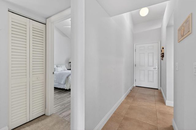 101 Ocean Bluffs Boulevard 504, Jupiter, FL 33477