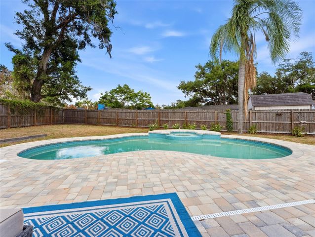 605 VALLEY HILL DRIVE, Brandon, FL 33510