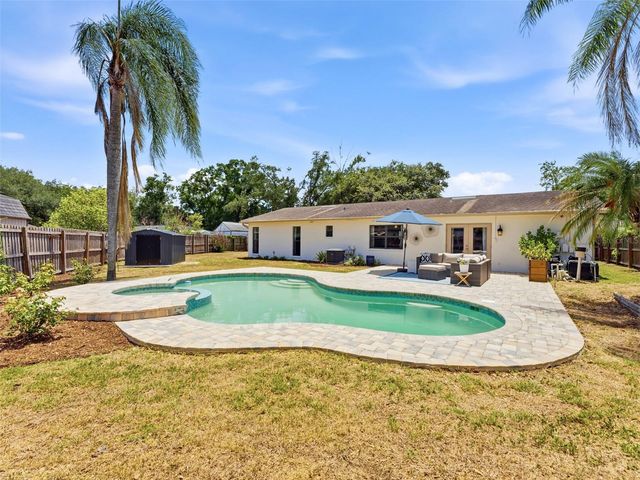 605 VALLEY HILL DRIVE, Brandon, FL 33510