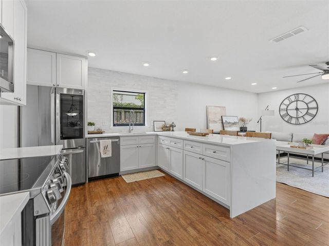 605 VALLEY HILL DRIVE, Brandon, FL 33510