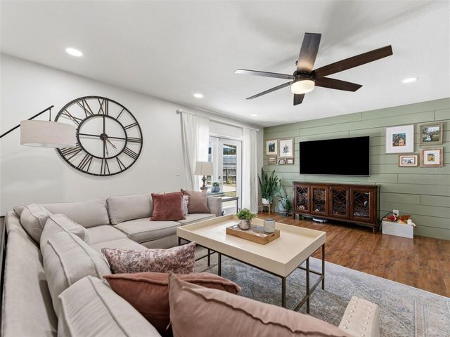 605 VALLEY HILL DRIVE, Brandon, FL 33510