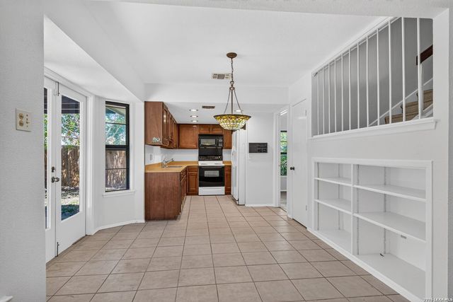3538 BYRON ST, San Antonio, TX 78247