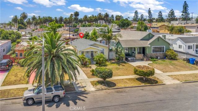 818 W 104th, Los Angeles, CA 90044