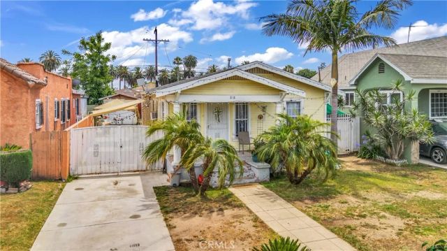 818 W 104th, Los Angeles, CA 90044