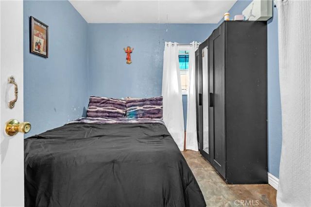 818 W 104th, Los Angeles, CA 90044