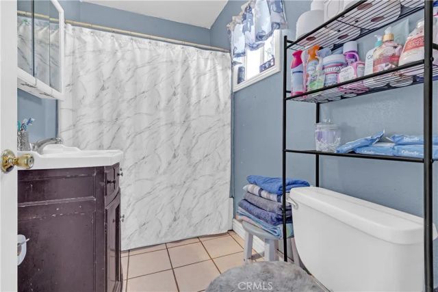 818 W 104th, Los Angeles, CA 90044