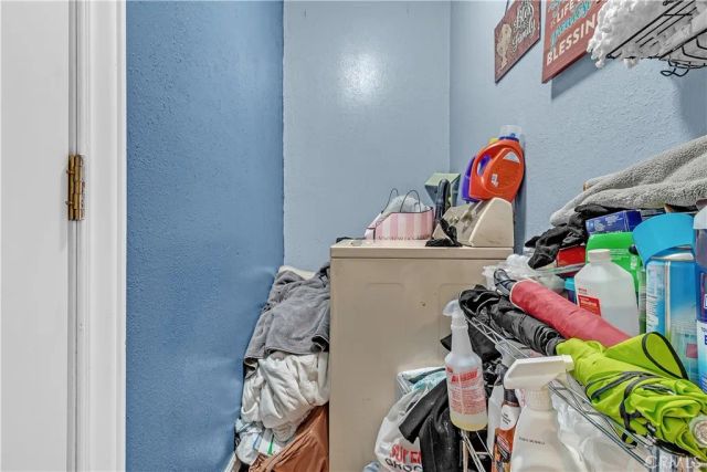 818 W 104th, Los Angeles, CA 90044