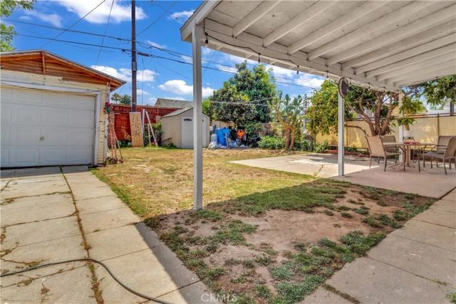 818 W 104th, Los Angeles, CA 90044
