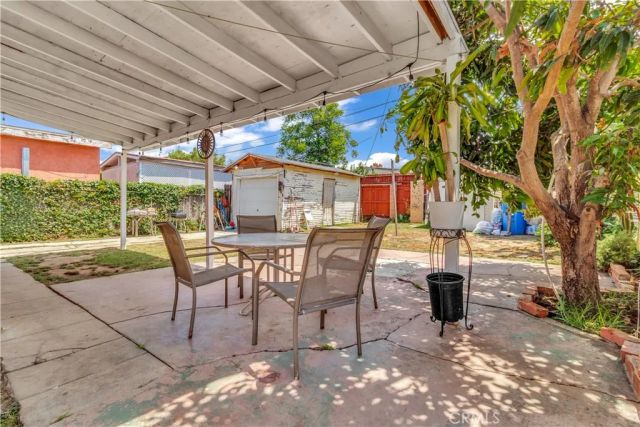 818 W 104th, Los Angeles, CA 90044