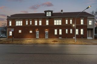 8559 S Escanaba Avenue, Chicago, IL 60617