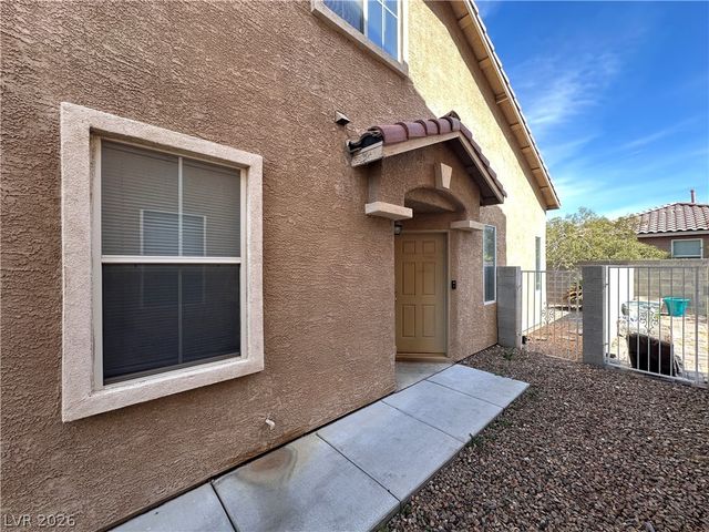 7928 Stormy Falls Street, Las Vegas, NV 89149