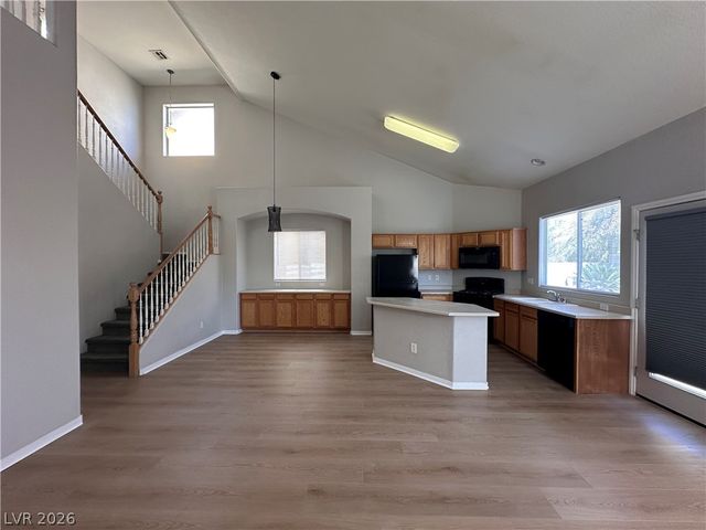 7928 Stormy Falls Street, Las Vegas, NV 89149